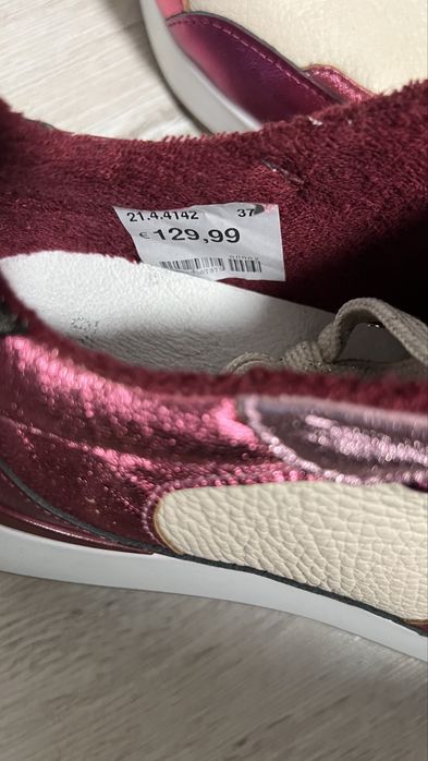 Обувки на MANFIELD