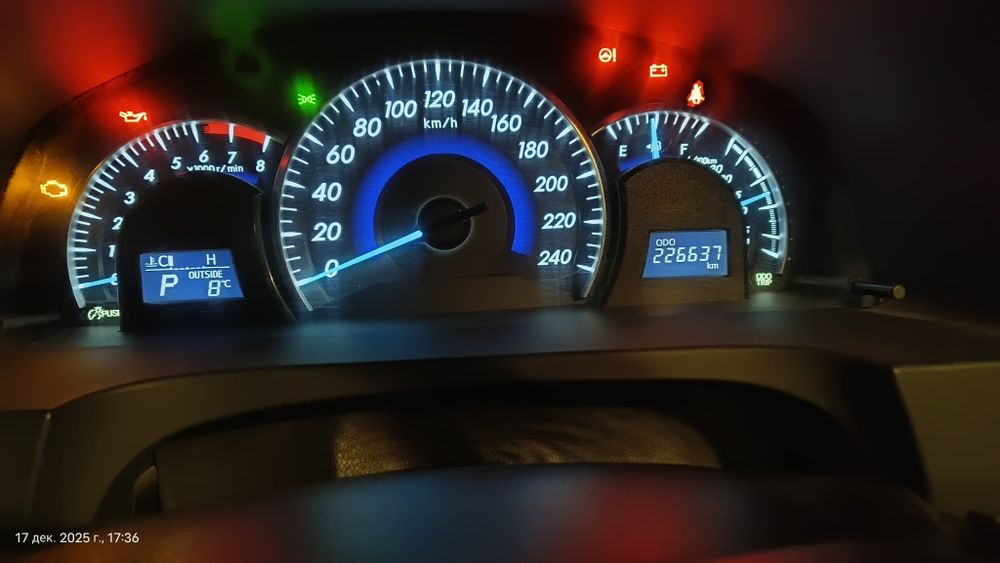 Toyota Camry 2012 yil full variant sotiladi 17500$ sostoyaniya alo