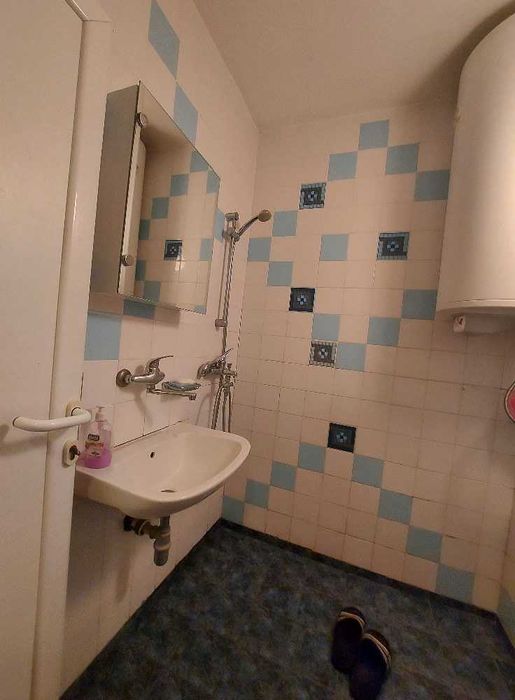 Дава се под наем Тристаен апартамент в Бургас, Възраждане - 88 кв.м за 229.5 € - Снимка #11