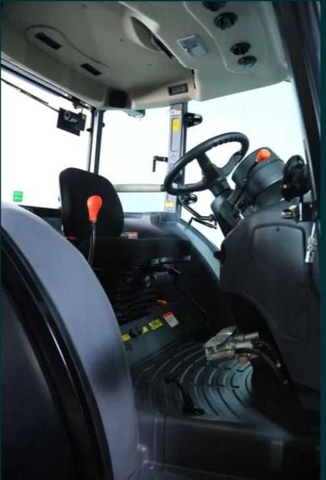 Трактор Solis S90 с кондиционером