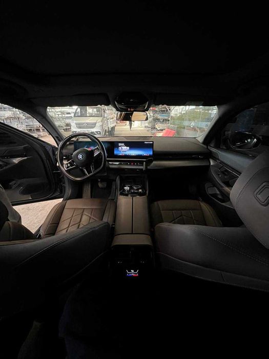 Bmw i5 M sport sotiladi