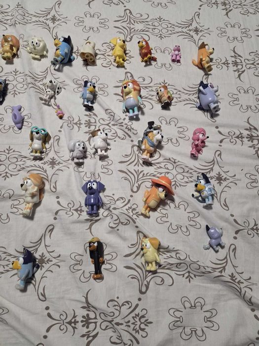 Diverse figurine desenele BLUEY originale cumparate din NORIEL+EBAY