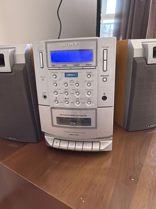 Музыкальный центр