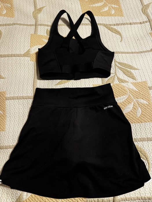 Комплект на адидас от две части