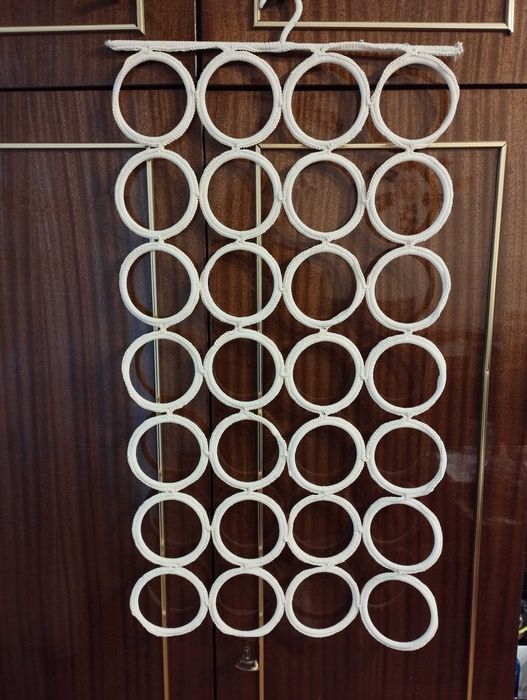 Закачалка за шалчета 28 гнезда