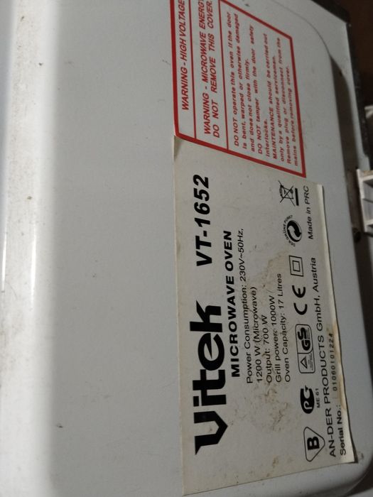 Микроволновая печь Vitek б/у.
