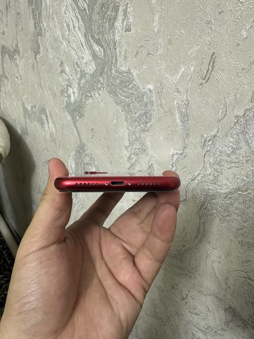 iPhone 11 Red sotiladi