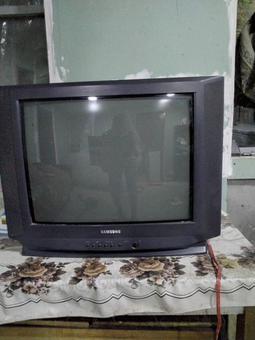 Продаются два телевизора