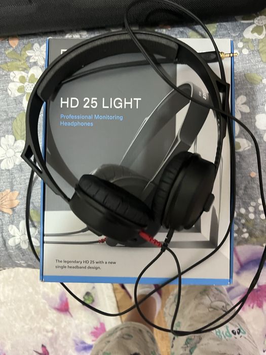 Продается контроллер и наушники оригинал