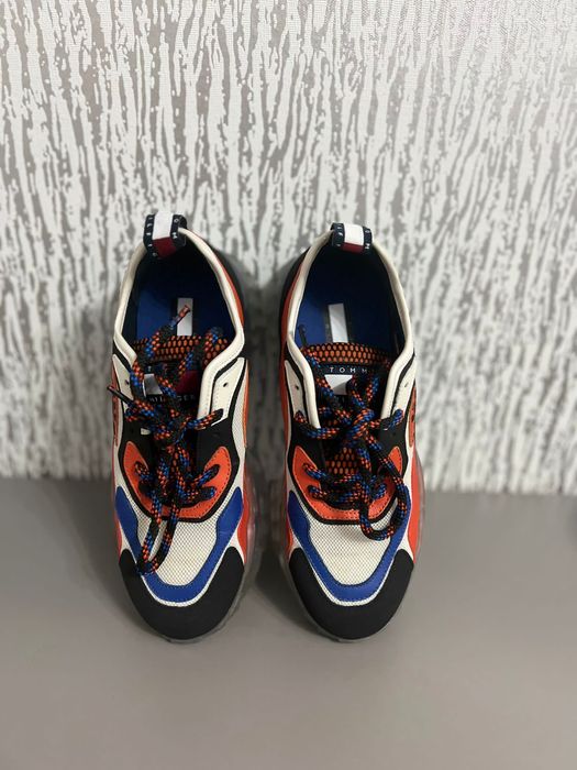 Adidași Tommy ediție limitată