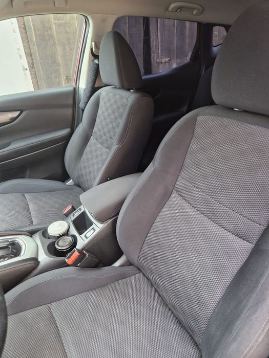 Vând Nissan Qashqai 2017 2,automat 130cp