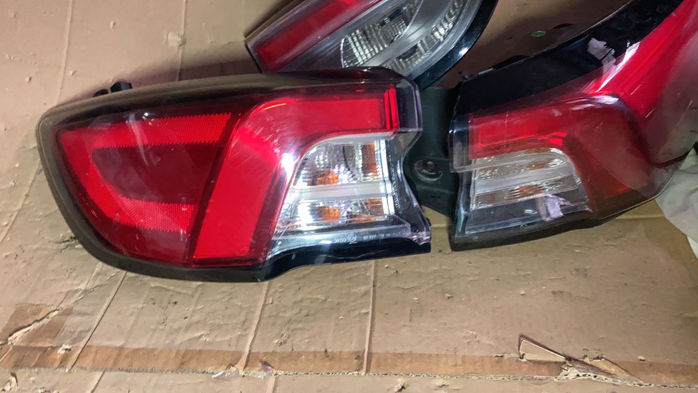 Stop Ford kuga 3 III 2020 - 2024 stop Stanga Dreapta