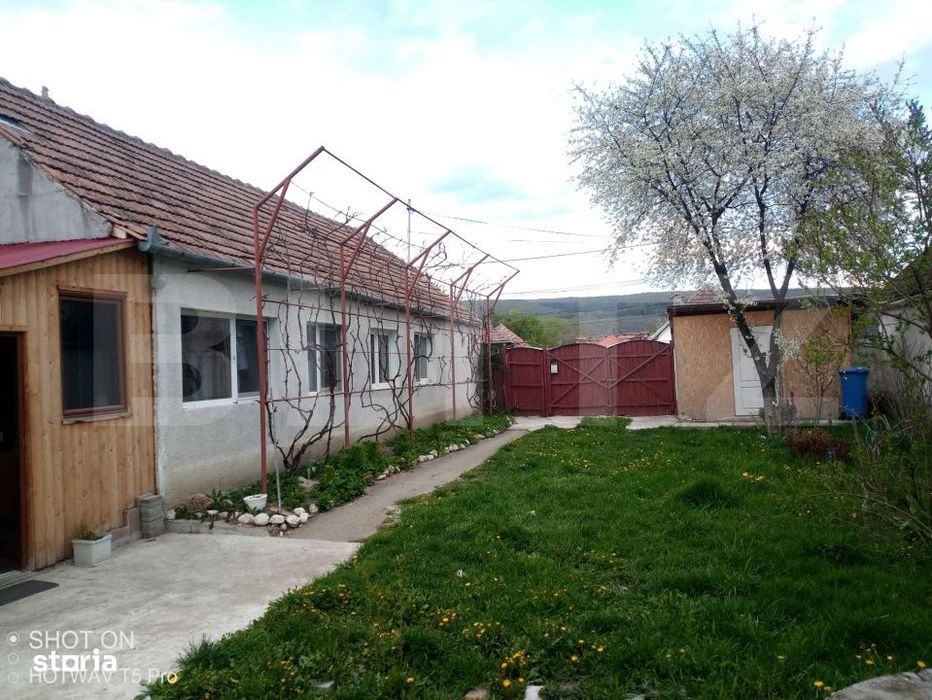 Casa de vanzare in comuna Homorod – liniste, confort si natura