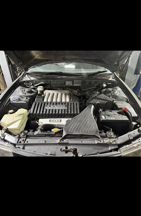 Mitsubishi Diamante 1996 года