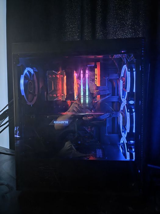 Геймърски компютър i7 + RTX 2060 Super