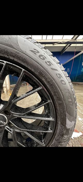 Roți complete BMW X5 – jante aliaj R19 + anvelope de iarnă 265/50 R19