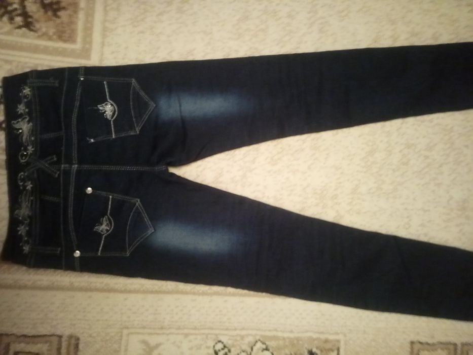 продам новые джинсы