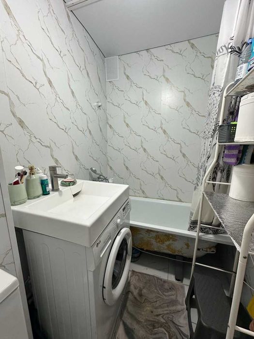 Продам 2-х комнатную квартиру в районе КСК