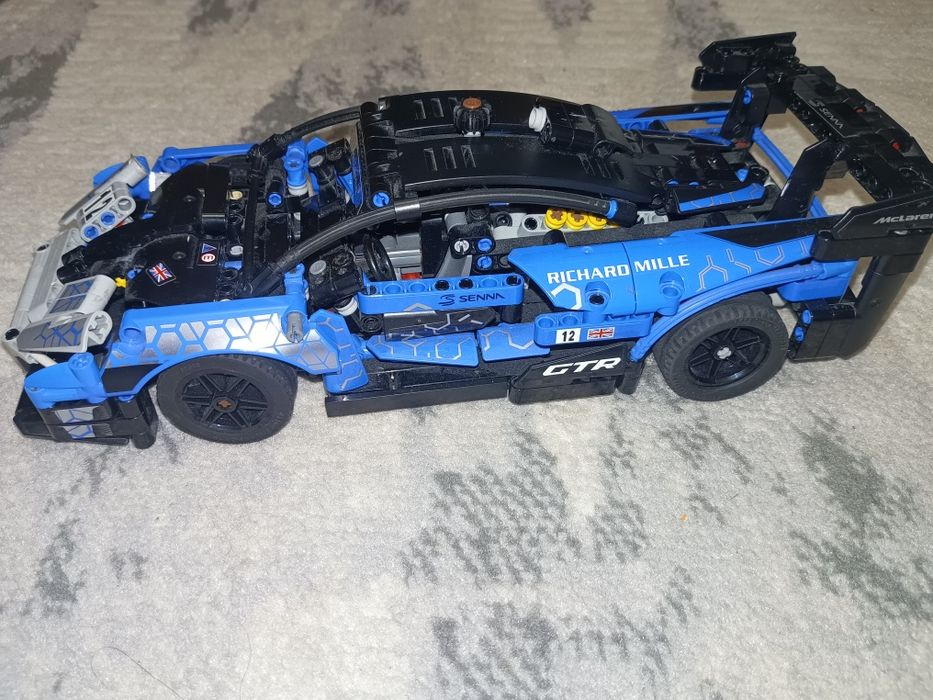 LEGO Technic 42123 McLaren Senna GTR.