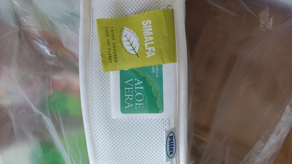 Продам матрас на манеж