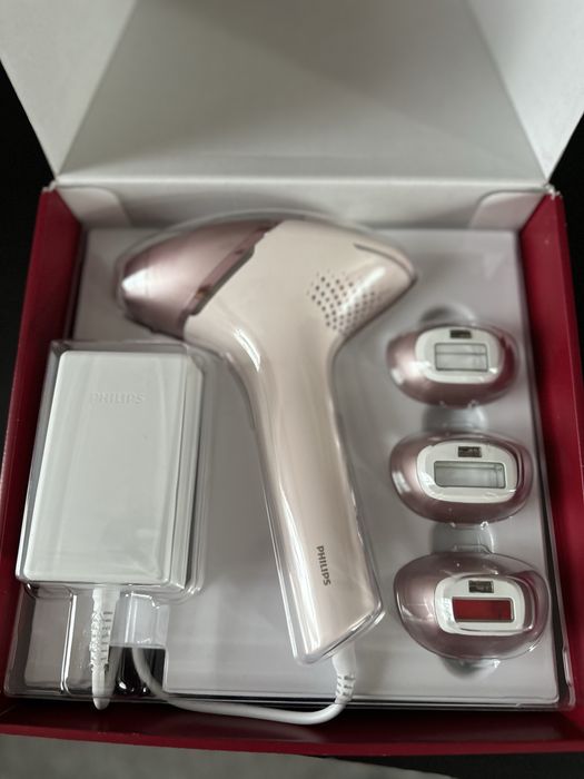 Фотоепилатор philips lumea ipl 9900 bri977