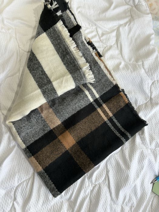 Дамски стилен шал