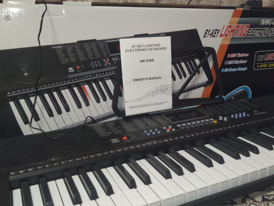 Sintezator MK2108