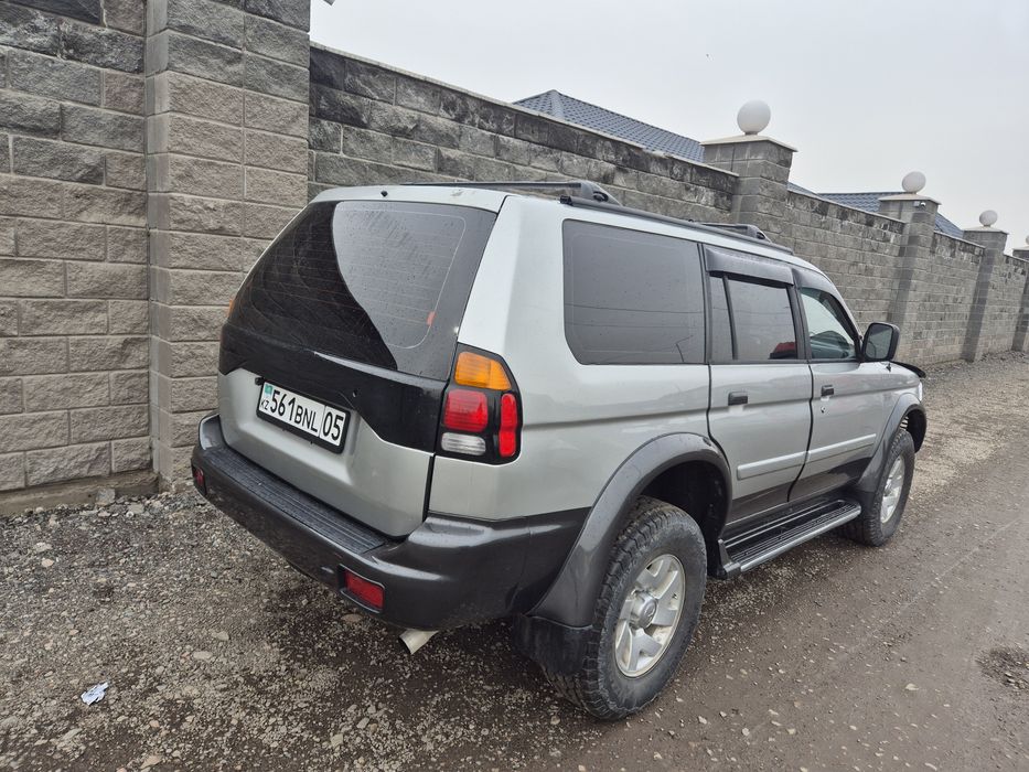 Mitsubishi Montero Sport