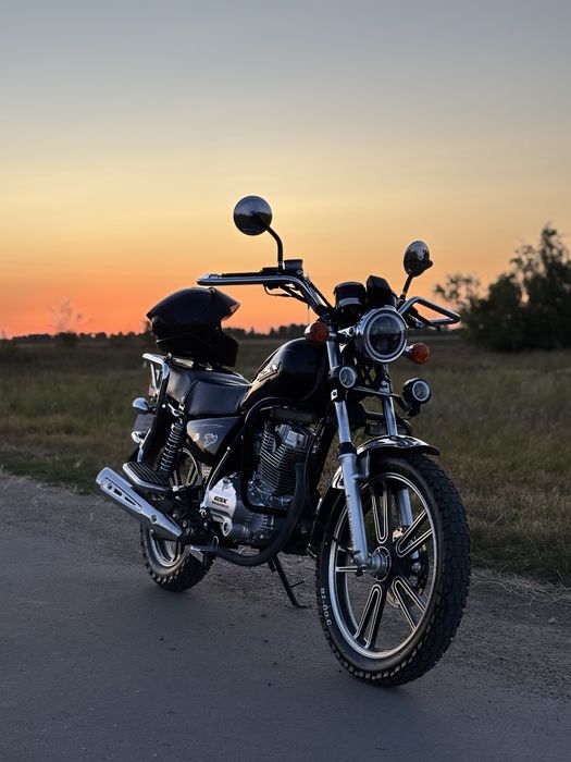 Suzuki gsx 200 куб