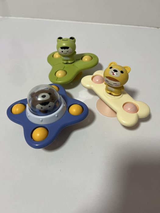 Продам игрушки б/у