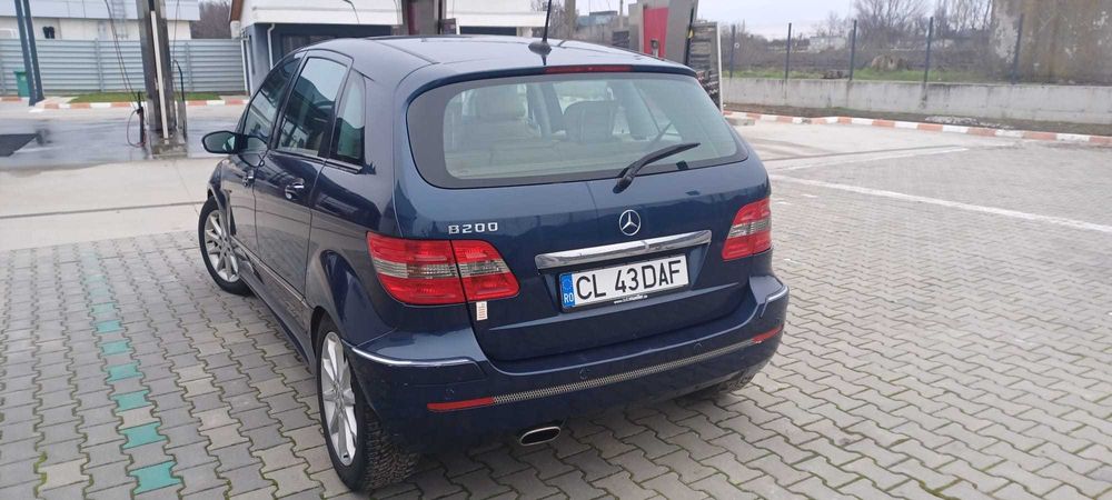 Mecedes Benz B200