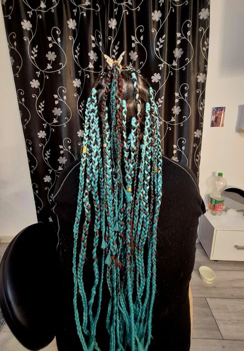 Codițe afro – Micro & Stiluri Diverse
Descriere:
Fac codite afr