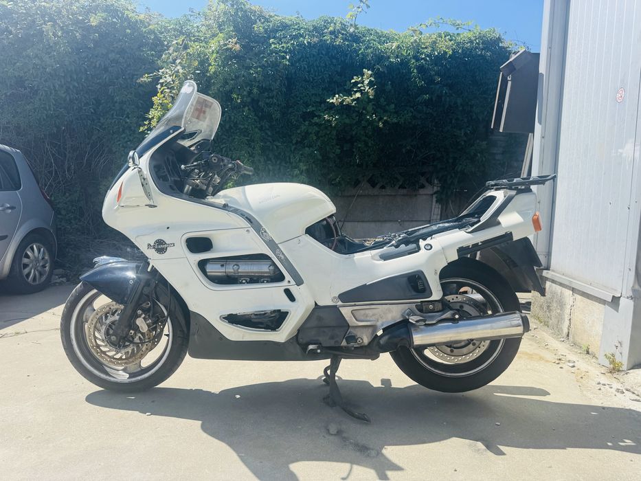 Honda PanEuropean  ST1100 ABS TCS pentru piese sau dezmembrat