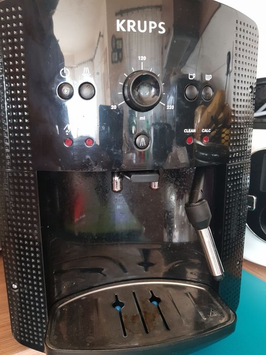 KRUPS EspresseriaEA8108