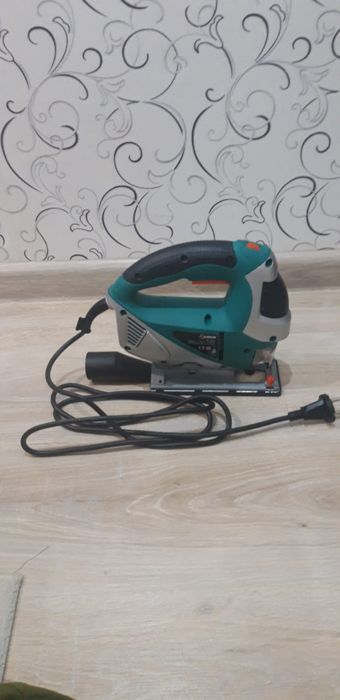 Лобзик сатамын. .