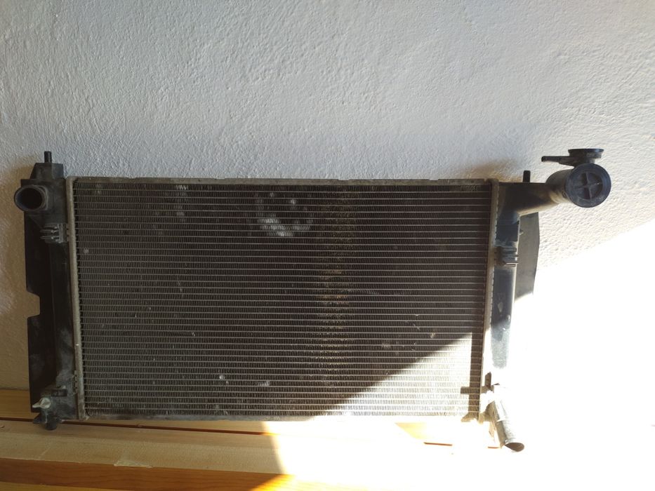Радиатор на Toyota Corolla Verso