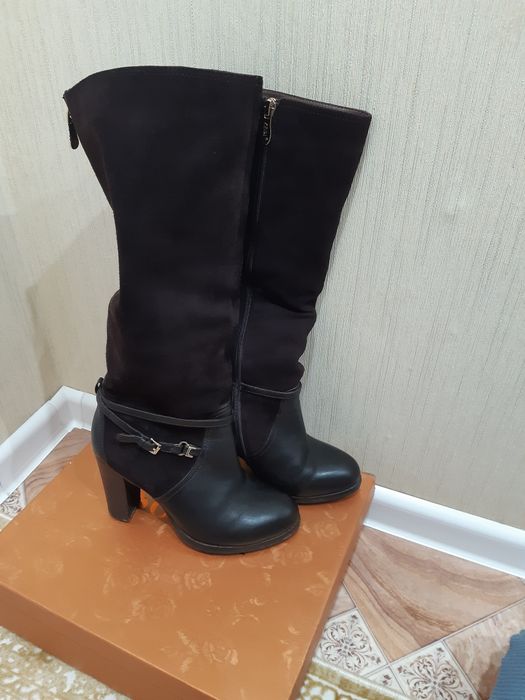 Продаю зимние сапожки