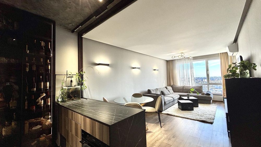 Двустаен апартамент в Томов Плаза