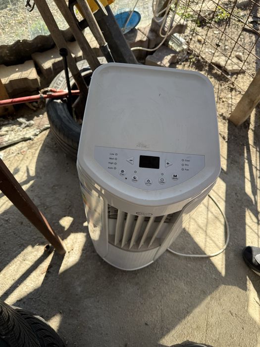 Aer conditionat portabil cu tubulatură de evacuare