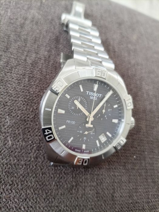 Продавам часовник TISSOT