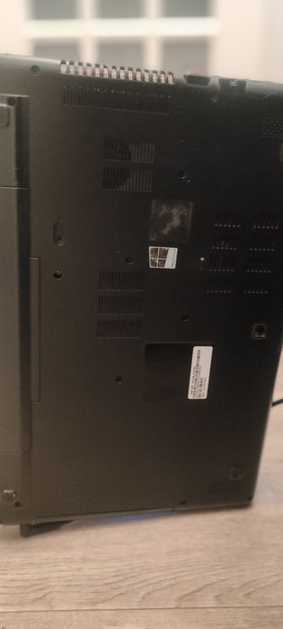 Продам ноутбук acer срочно