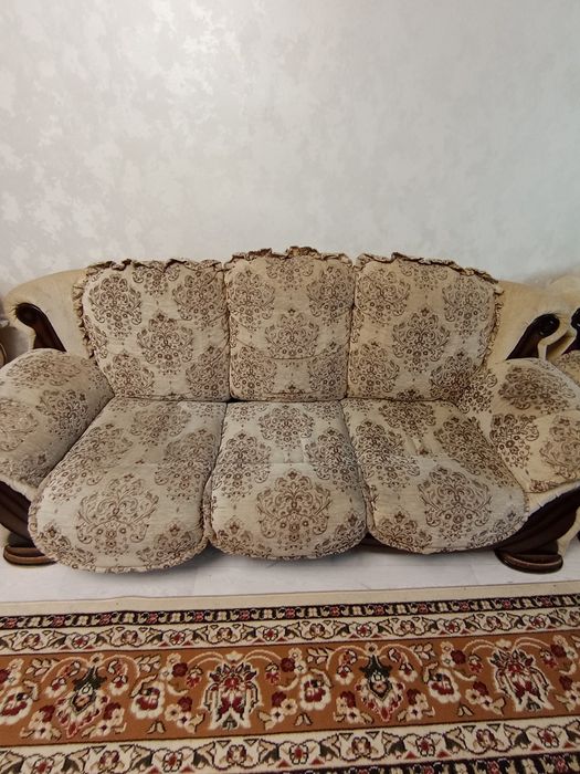 Продам мягкий диван