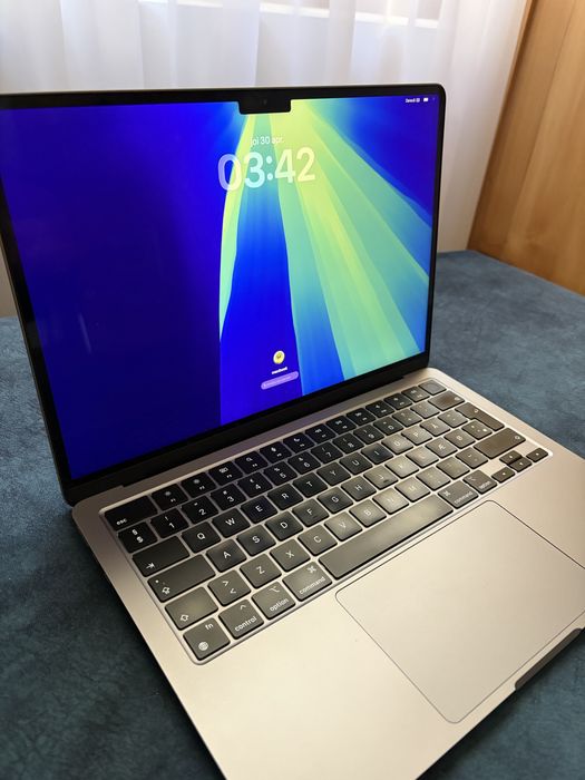 MacBook Air M2 2022