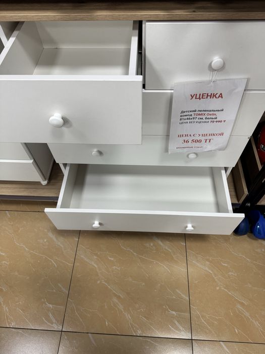 Комод Tomix Ostin. Белый- дуб.