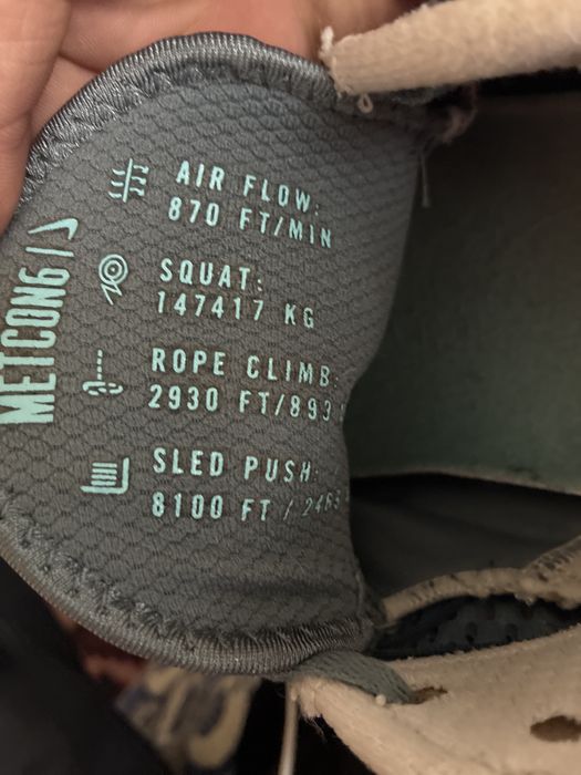 Маратонки Nike!!