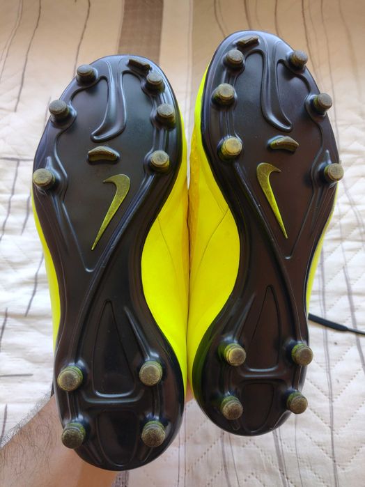 Бутонки - Adidas/Nike 36; 36,5; 36⅓