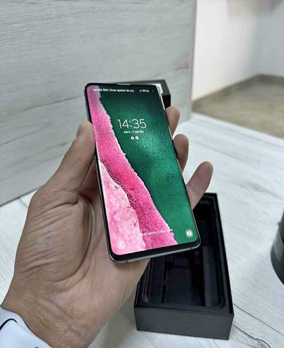 Vand samsung S10 citit descriera !