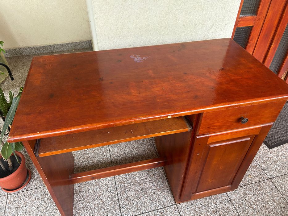 Vand canapea 2 persoane,+ birou