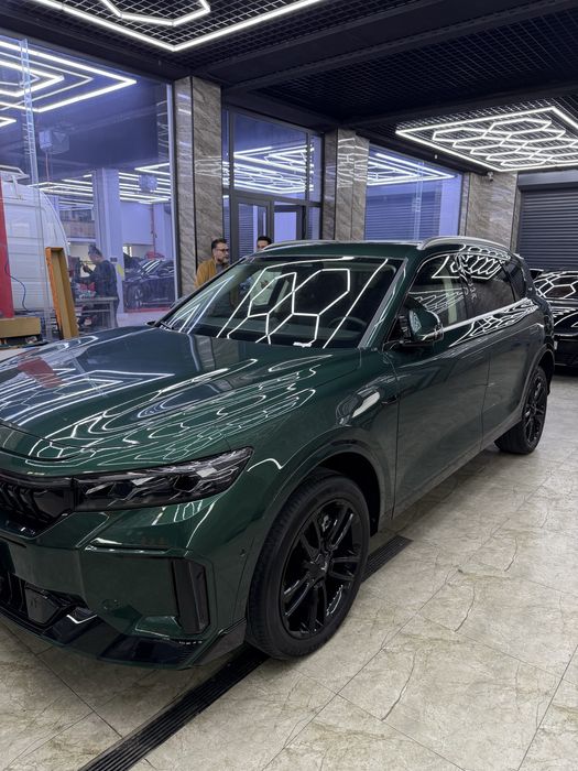 Продаю Voyah Free с низким пробегом