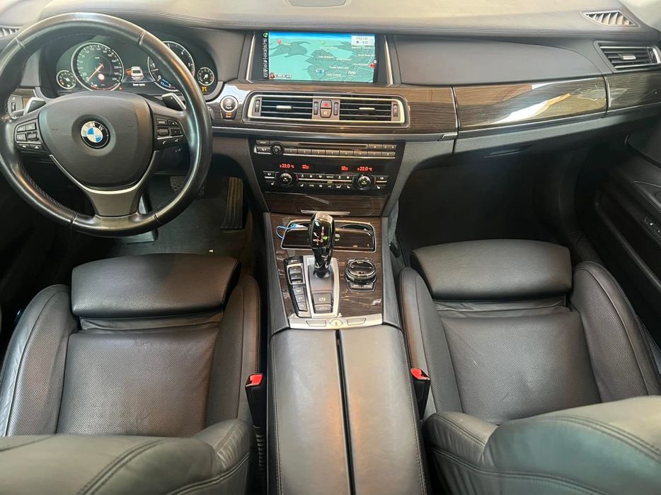 BMW 7 Series 2015 — imagine 5